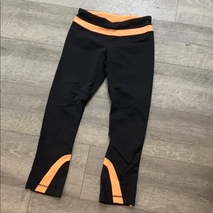 Lulu cropped leggings